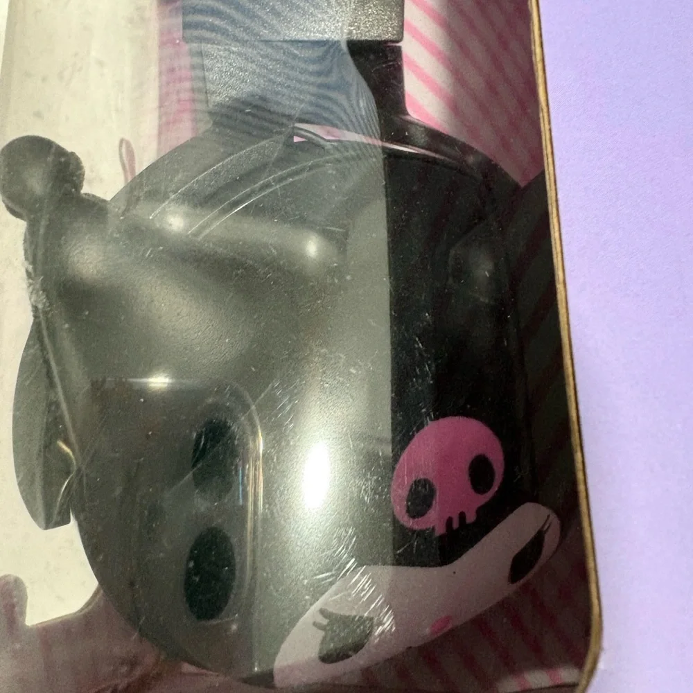 Hello Kitty and Friends Wireless Headphones - Black and Purple